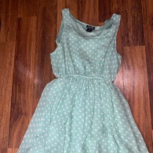 Like new never worn,kids cute dress.
